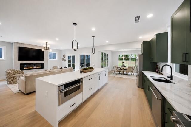 Property Photo:  1378 Gus Thornhill Jr Drive  GA 30344 