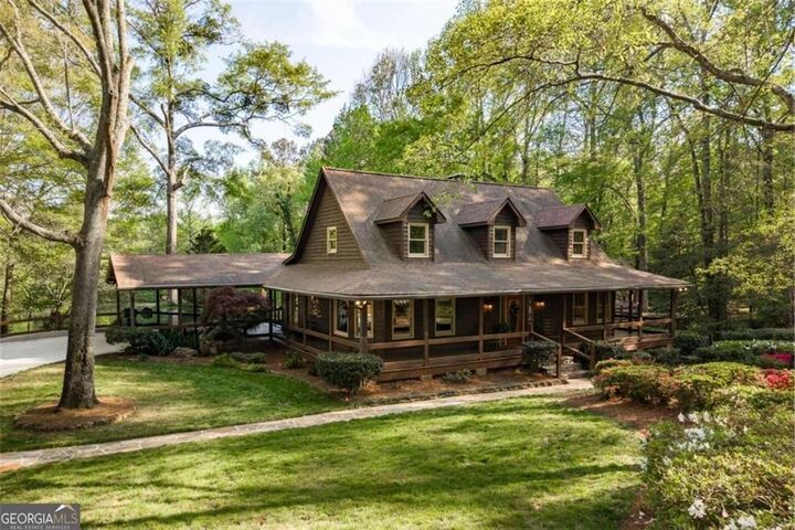 Property Photo: 2462 Centerville Rosebud Road GA 30052