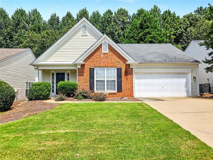 Property Photo: 6730 Waveland Drive GA 30040