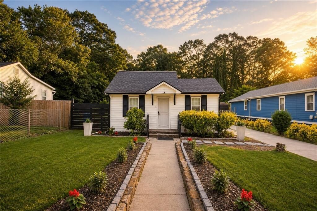 Property Photo: 2100 Tiger Flowers Drive NW GA 30314