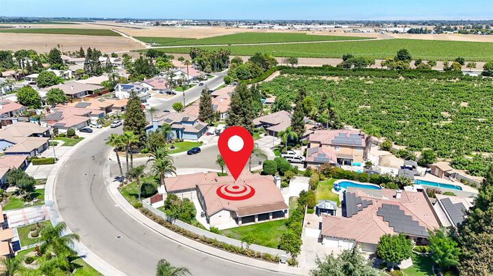 Property Photo:  3077 Express Court  CA 93637 