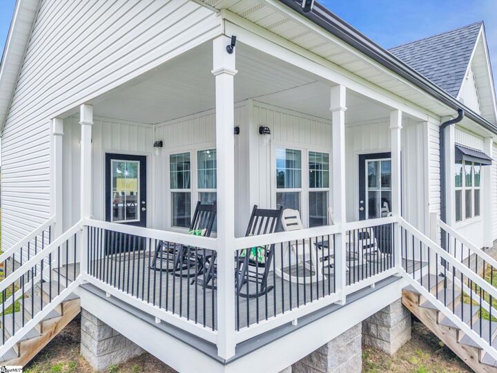 Property Photo: 615 Wilson Road SC 29630