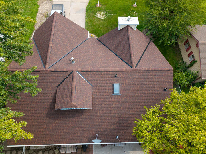 Property Photo: 114 W H St NE 68901