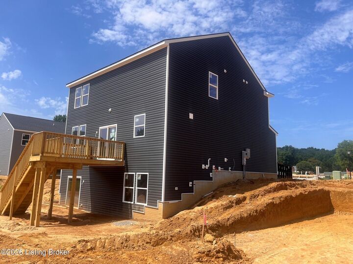 Property Photo: 7725 Hollis Vw Ct KY 40214