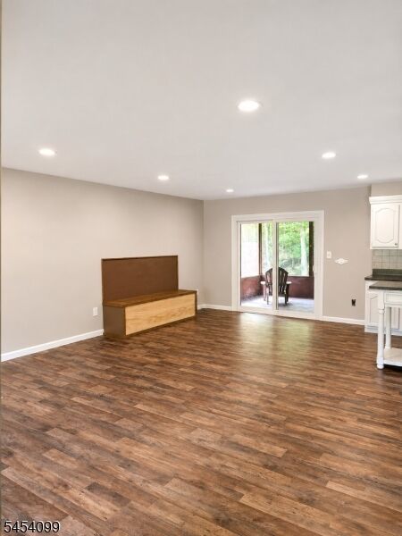 Property Photo:  52 Lounsberry Hollow Rd  NJ 07461 