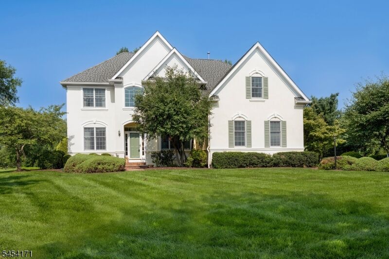 Property Photo:  5 Alvamar Ct  NJ 08558 