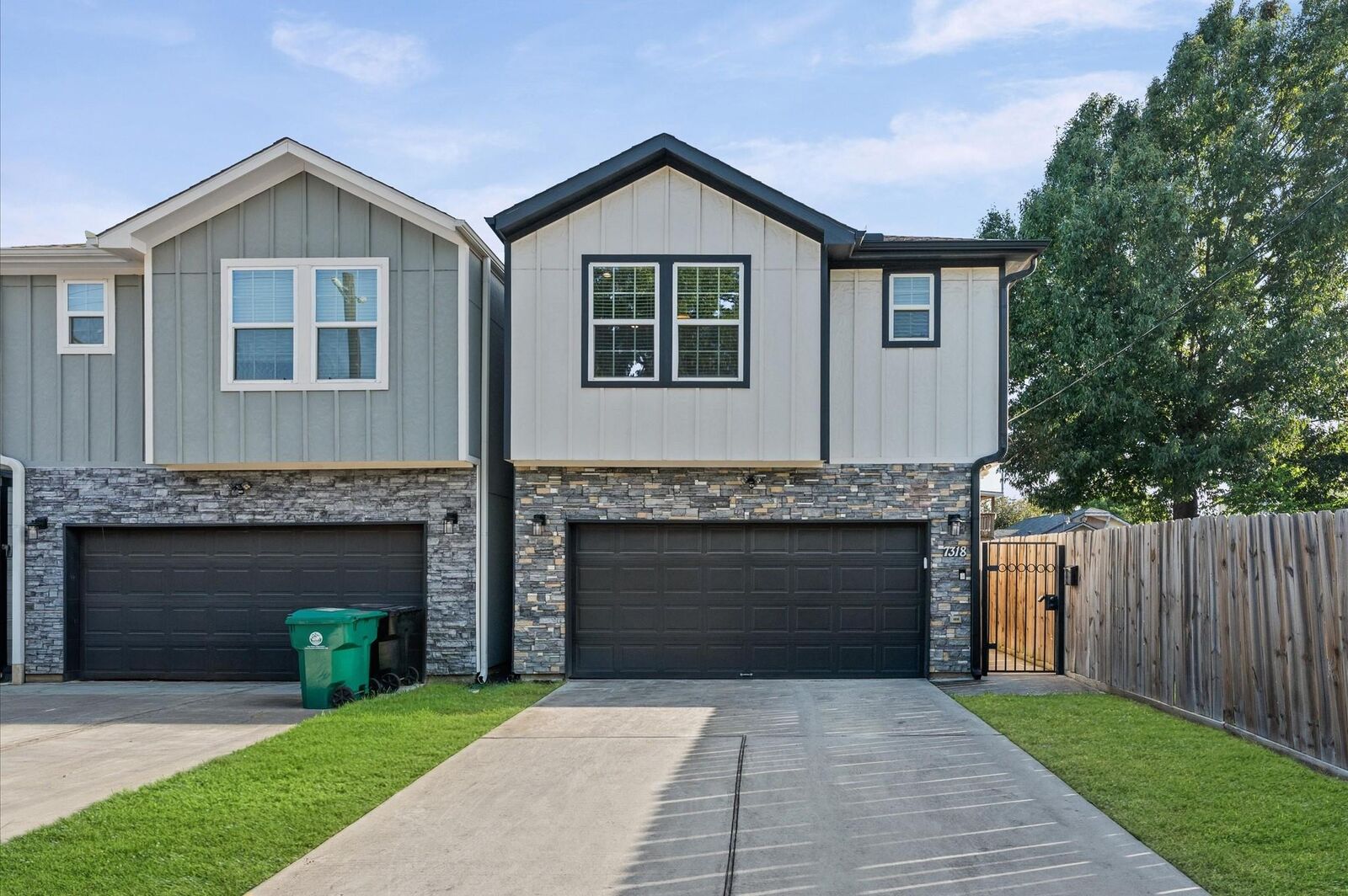 Property Photo: 7318 Avenue J TX 77011