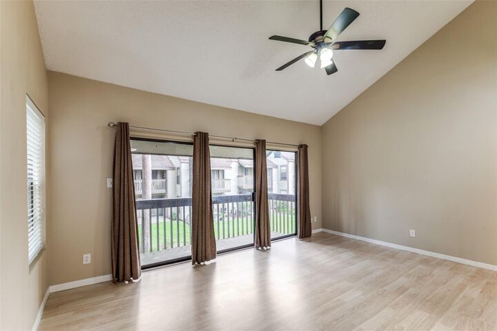Property Photo: 12900 Walden Road 104A TX 77356