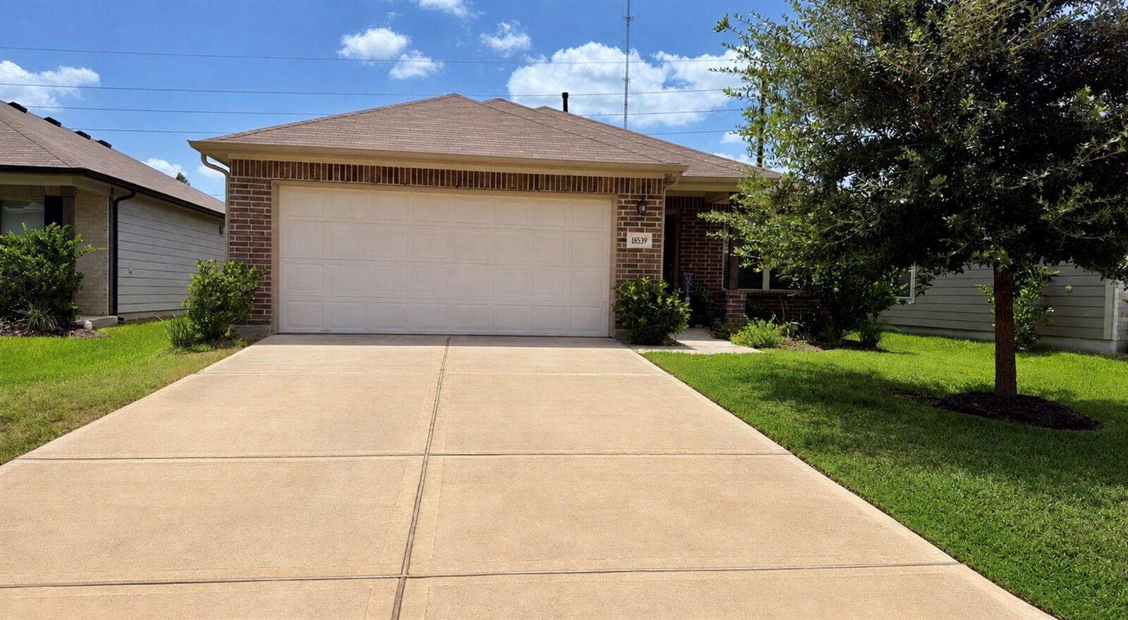Property Photo:  18539 Scarlet Meadow Lane  TX 77377 