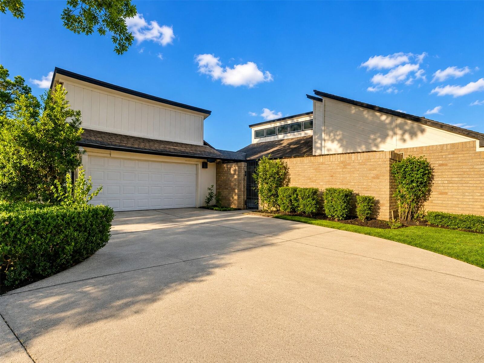 Property Photo: 4546 Hickory Downs Drive TX 77084