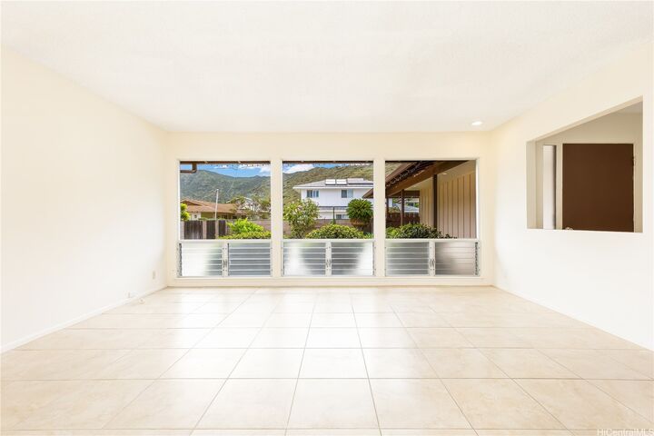 Property Photo:  7223 Kuahono Street  HI 96825 