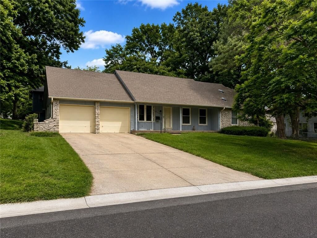Property Photo:  8606 W 88th Street  KS 66212 