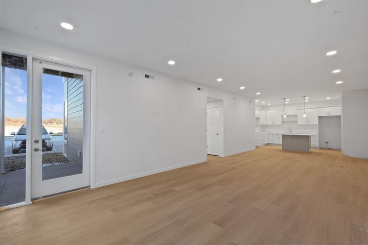 Property Photo:  4015 Cedar Heights Drive 3  IA 50613 