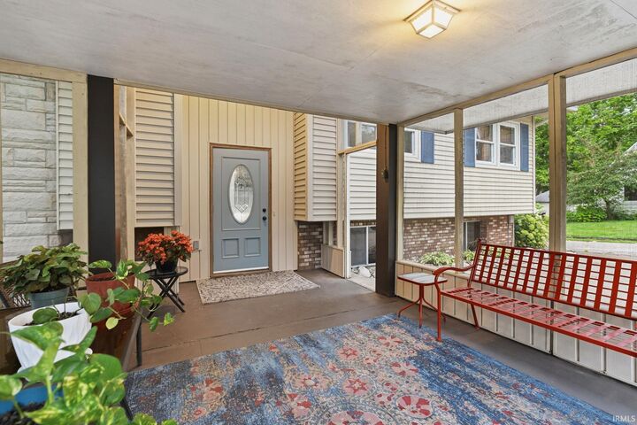 Property Photo: 8129 E Wade Lane IN 46555
