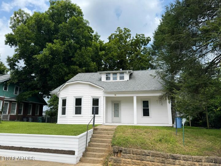 Property Photo: 131 Lincoln Ave TN 37821