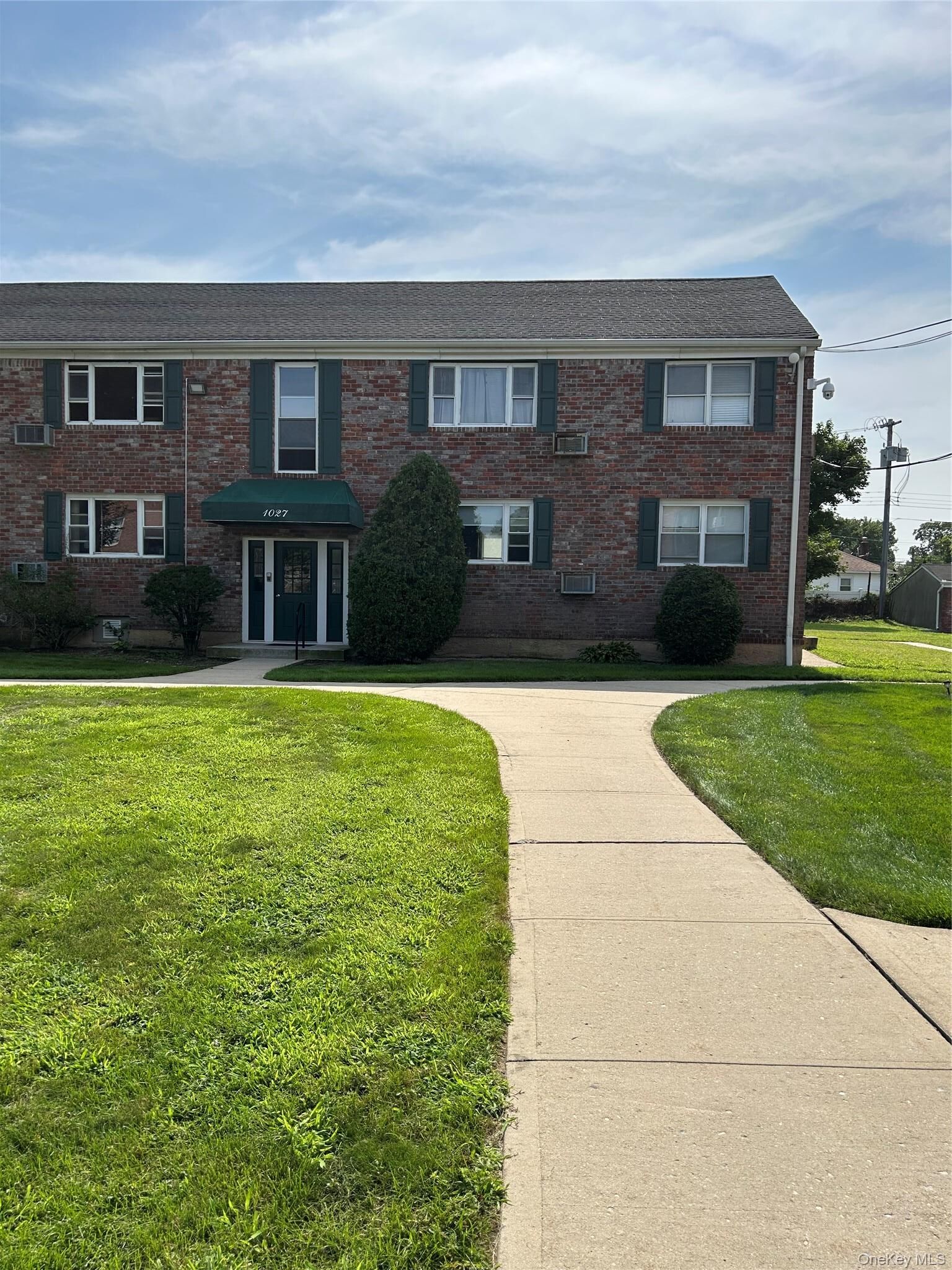 Property Photo: 1027 Fenwood Drive #3 NY 11580