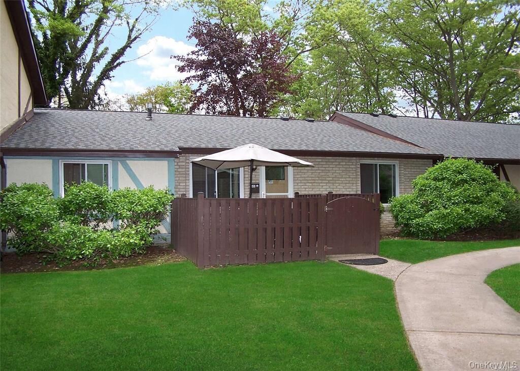 Property Photo:  159 Cambridge Drive  NY 11776 