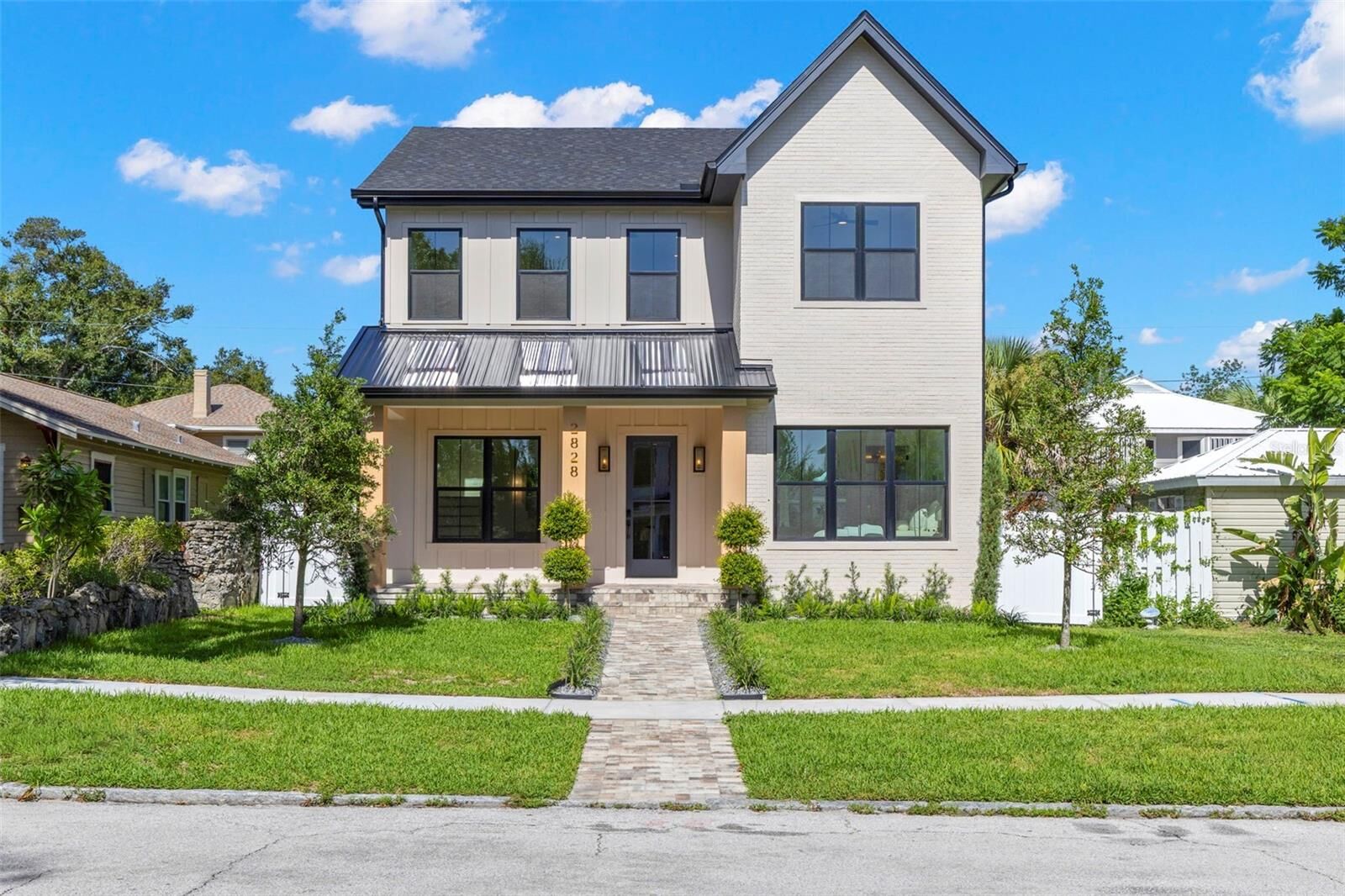 Property Photo:  2828 13th Street N  FL 33704 