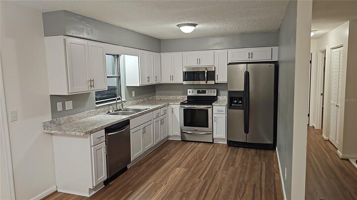 Property Photo: 6862 SE 52 Place FL 34472