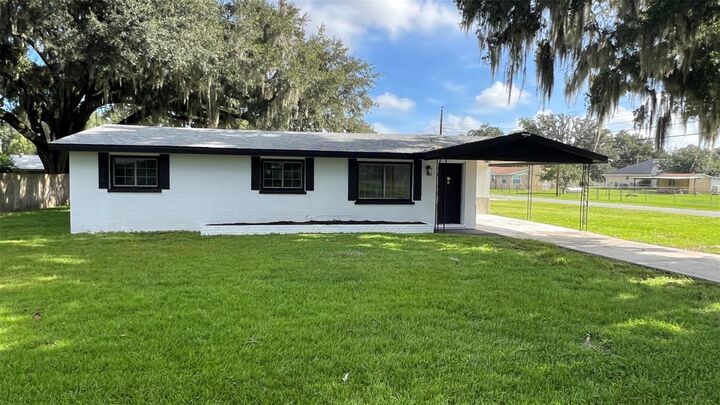 Property Photo:  3603 Publix Road  FL 33810 