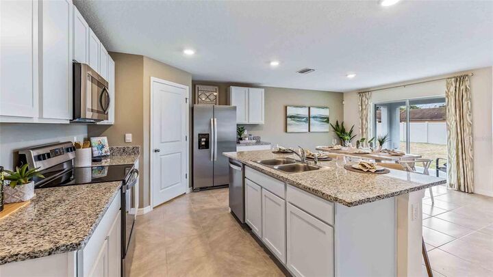 Property Photo:  13417 Castle Peak Circle  FL 33525 