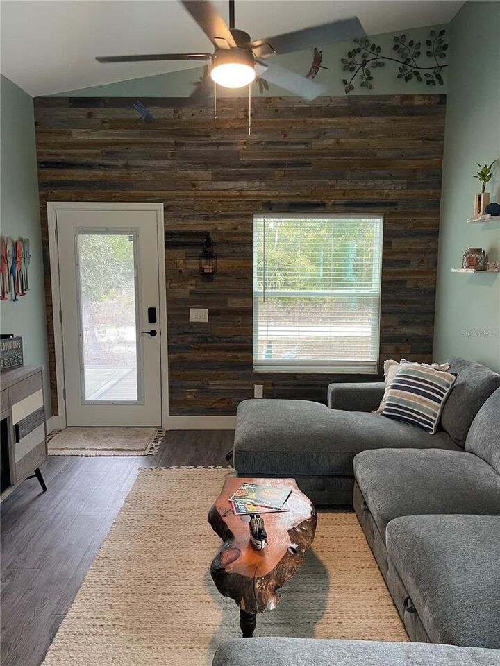 Property Photo:  24252 NE 152nd Lane  FL 32134 
