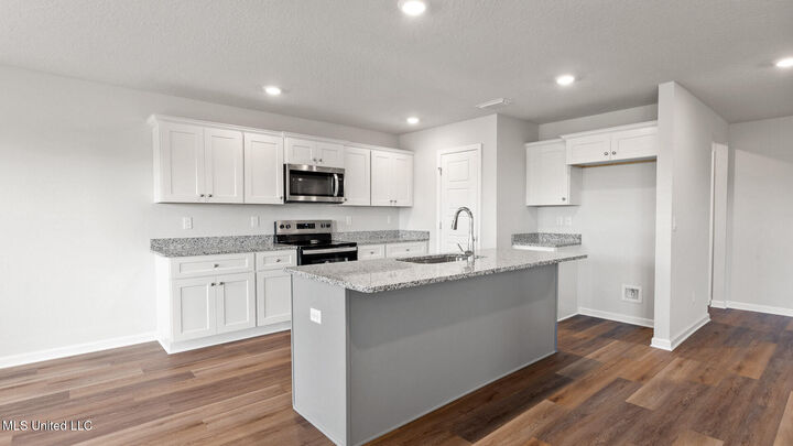 Property Photo:  9348 Reserve Boulevard  MS 39532 
