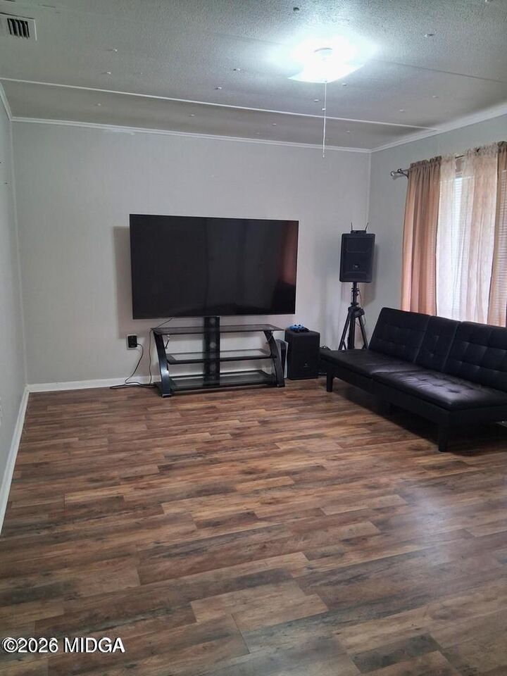 Property Photo: 2732 Village Green Lane GA 31206