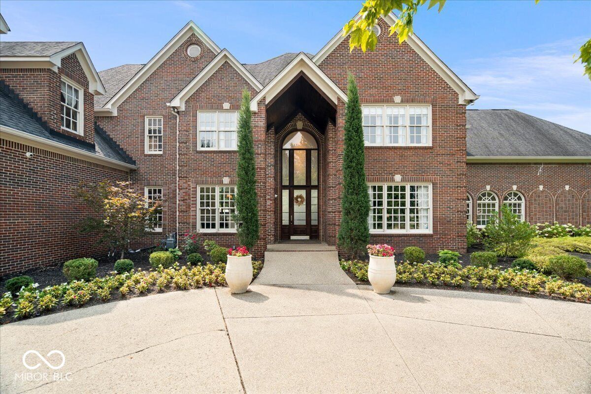 Property Photo:  3555 Sedgemoor Circle  IN 46032 