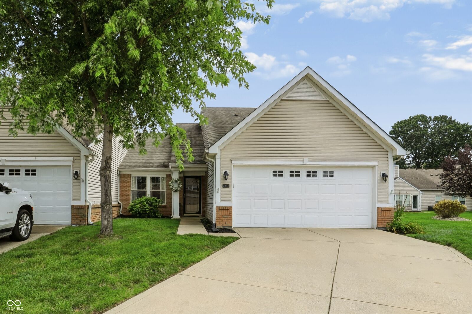 Property Photo: 7329 Summer Lea Court IN 46217