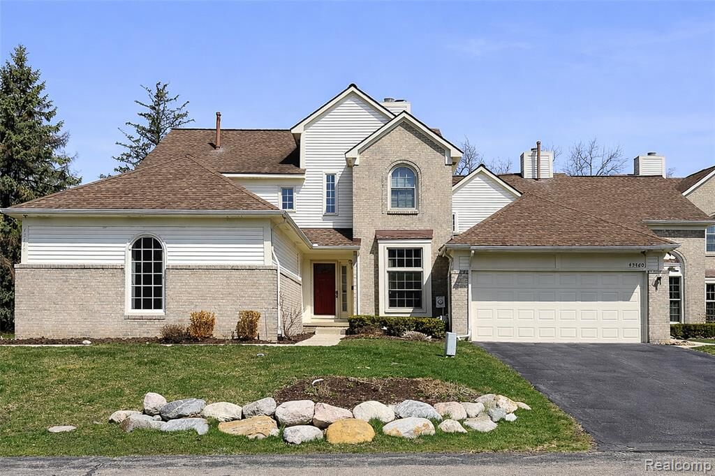 Property Photo:  43470 Algonquin Drive  MI 48375 5422 