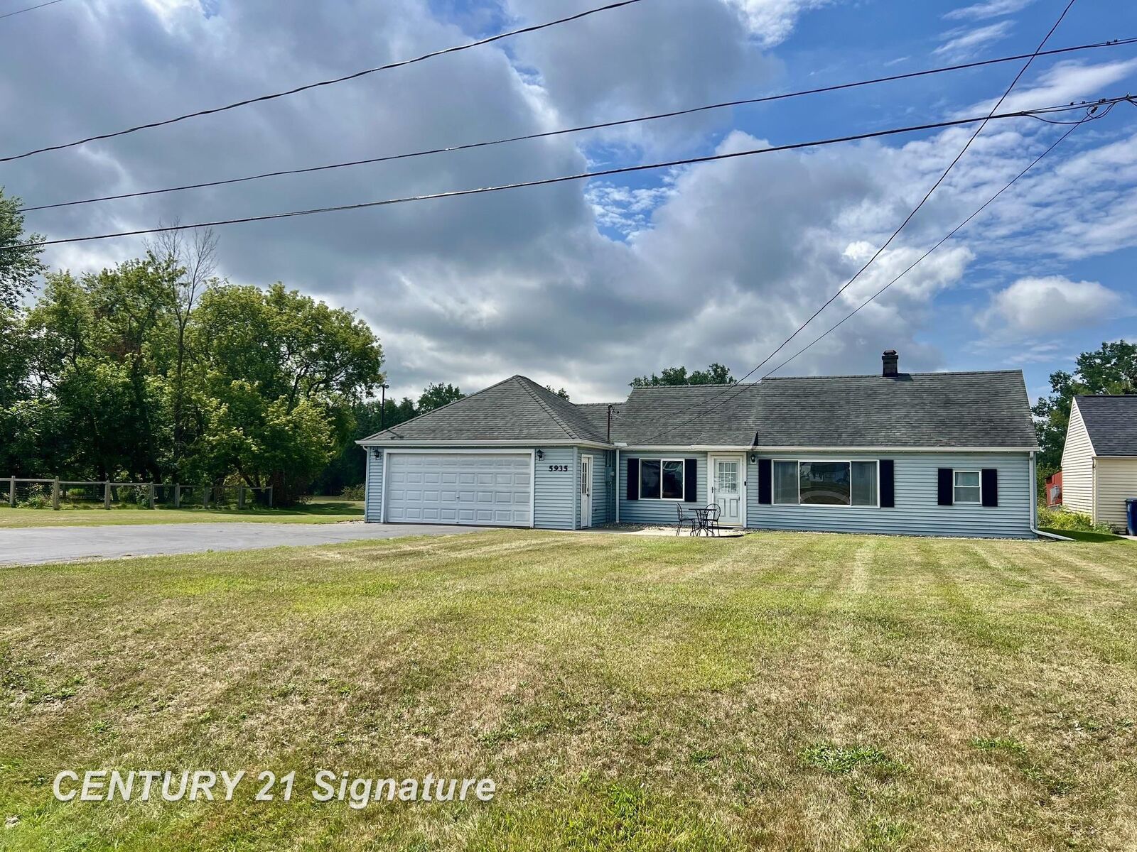 Property Photo:  5935 Midland Road  MI 48623 