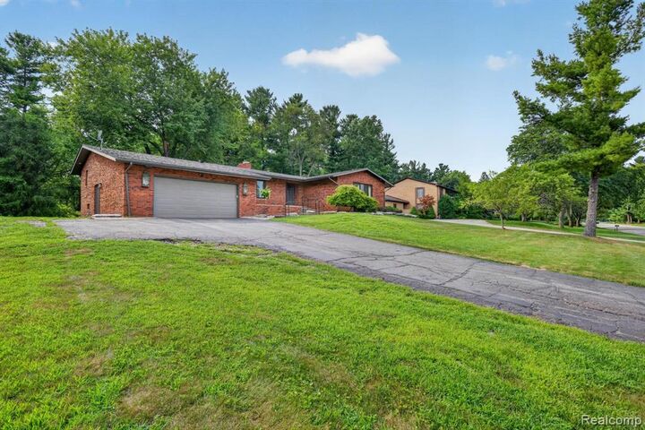 Property Photo: 5730 Pine View Drive MI 48197 8983