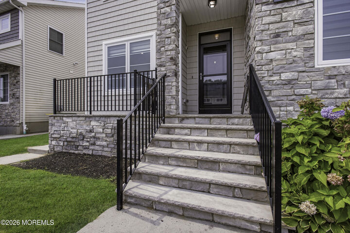 Property Photo:  14 Majestic Way  NJ 08701 