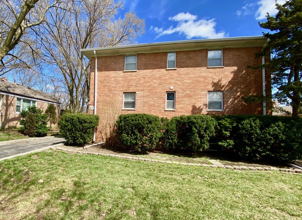 Property Photo:  317 S Plum Grove Road 2  IL 60067 