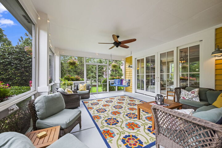 Property Photo:  200 Ranney Avenue  IL 60061 