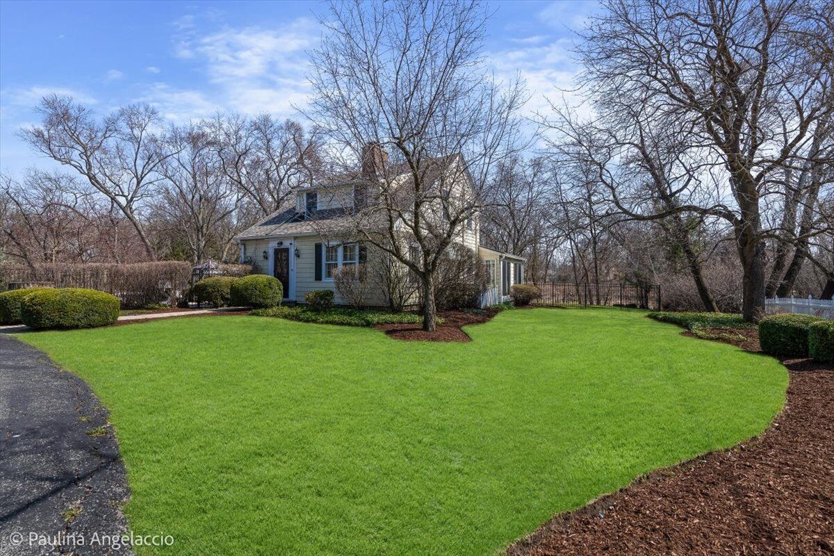 Property Photo:  26048 W Cuba Road  IL 60010 