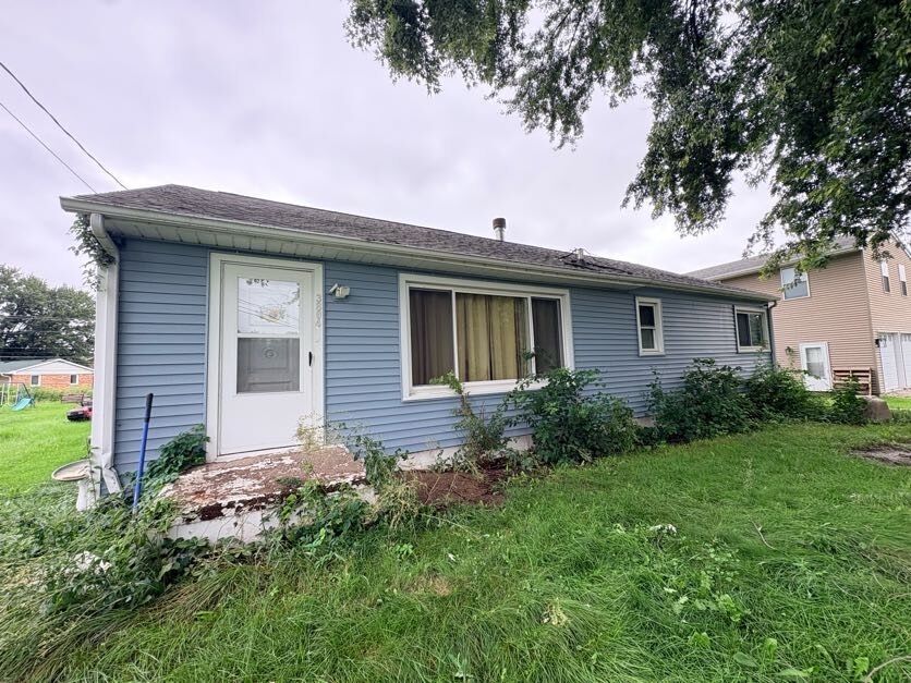 Property Photo:  3804 15th Street C  IL 61265 