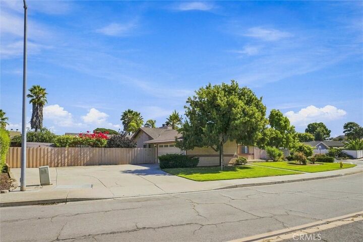 Property Photo:  1224 Woodmere Road  CA 93455 