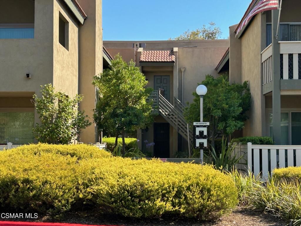 Property Photo: 245 Oakleaf Drive 104 CA 91360