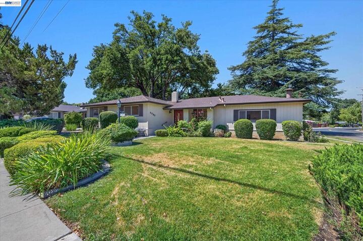 Property Photo:  1787 Roxbury Dr  CA 94519 