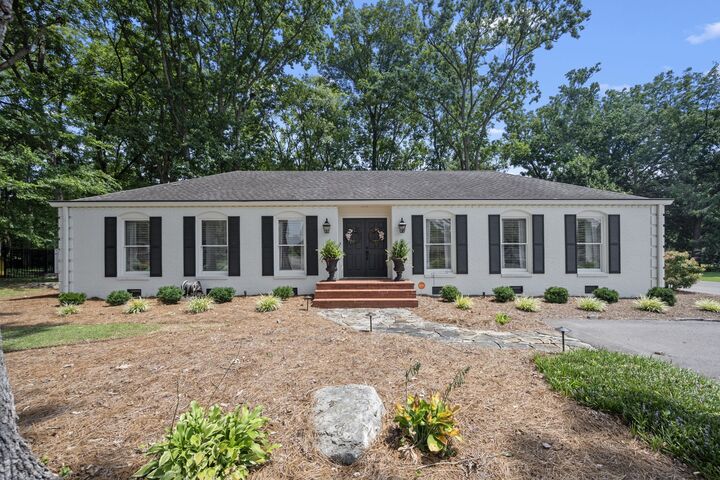 Property Photo: 1810 Jones Blvd TN 37129