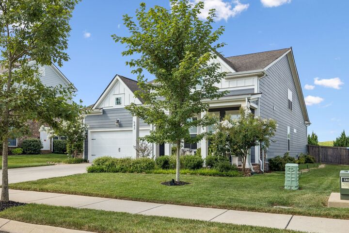 Property Photo: 543 Farmstead Ln TN 37174