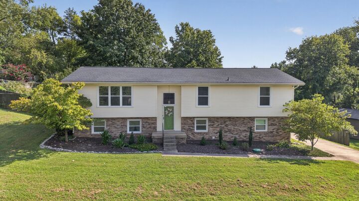 Property Photo:  713 Hillbrook Dr  TN 37122 