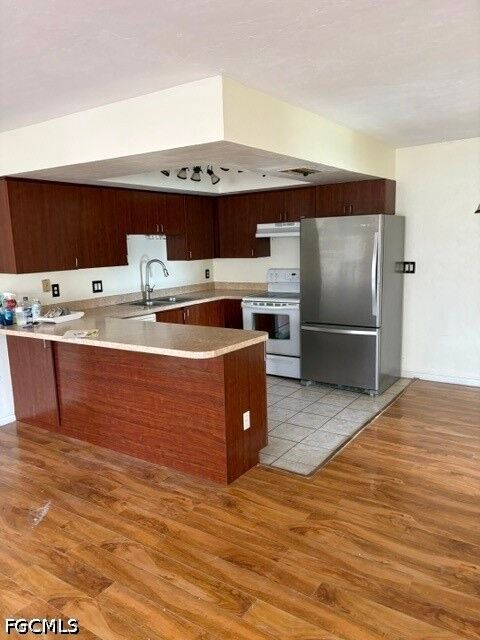Property Photo:  2905 Santa Barbara Boulevard  FL 33914 