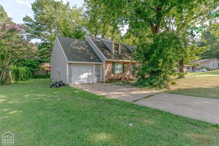 Property Photo:  2010 Cenwood Dr  AR 72401 