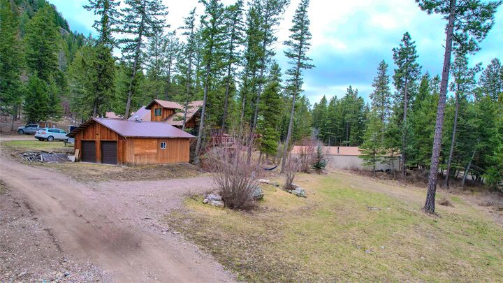 Property Photo: 1477 Berne Road MT 59912