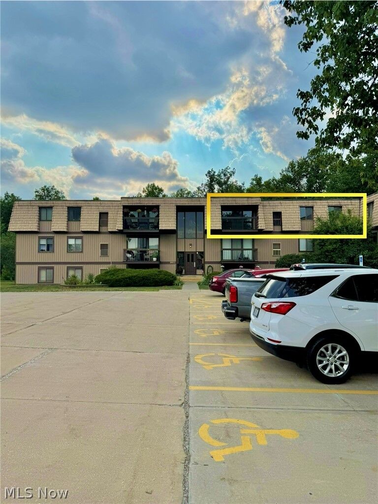 Property Photo: 9911 Sunrise Boulevard Q10 OH 44133