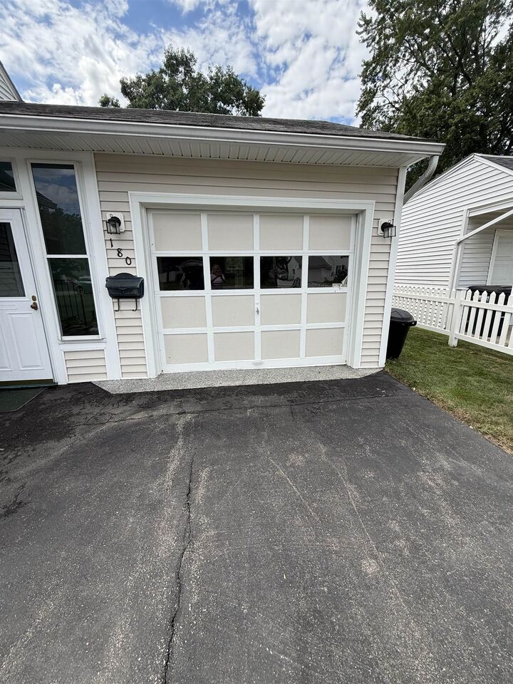 Property Photo:  180 West Street  VT 05452 