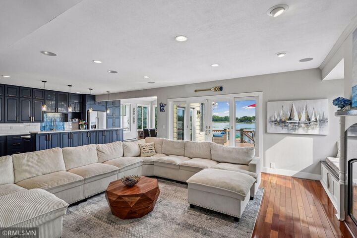 Property Photo:  300 W Lake Street  MN 55387 